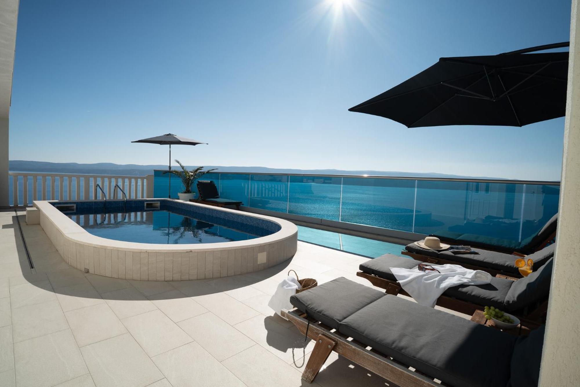 Sunny Hill Apartments With Rooftop Pool Čelina Exterior foto