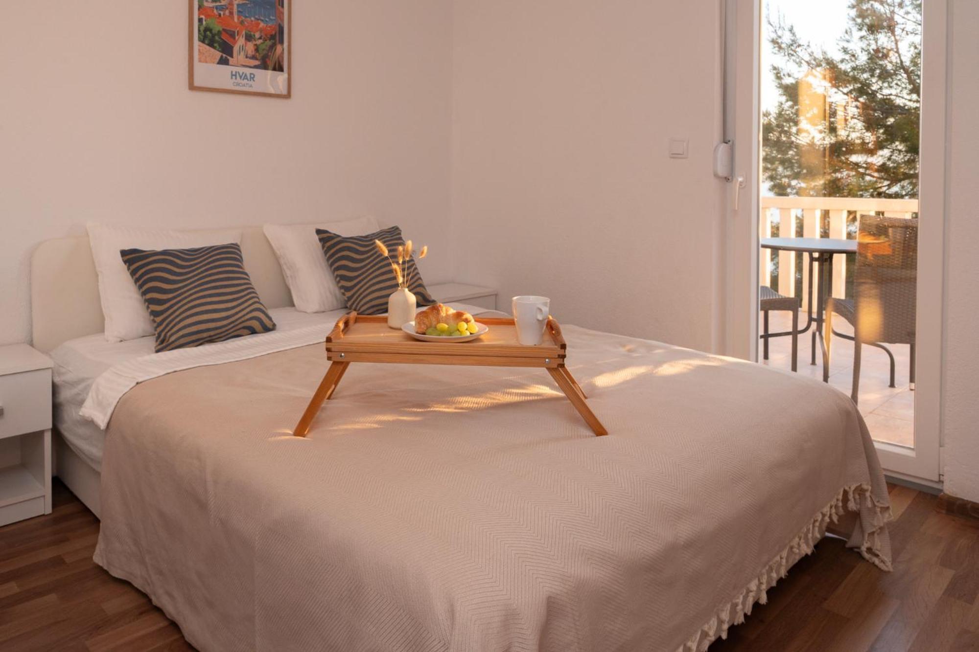 Sunny Hill Apartments With Rooftop Pool Čelina Exterior foto